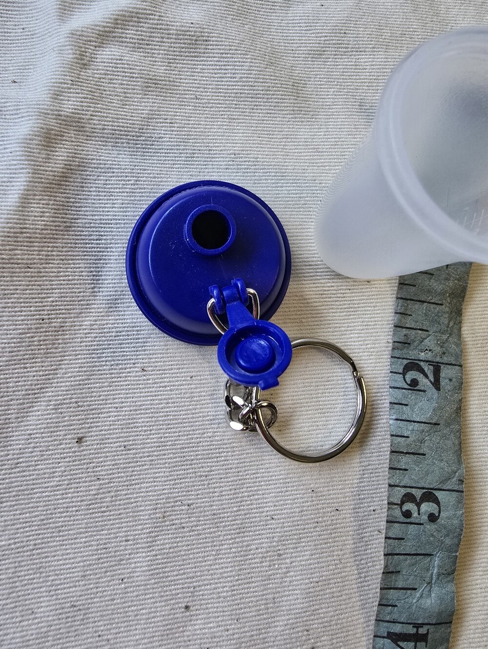 Tupperware Mini Shaker Keychain - Picture 4 of 5